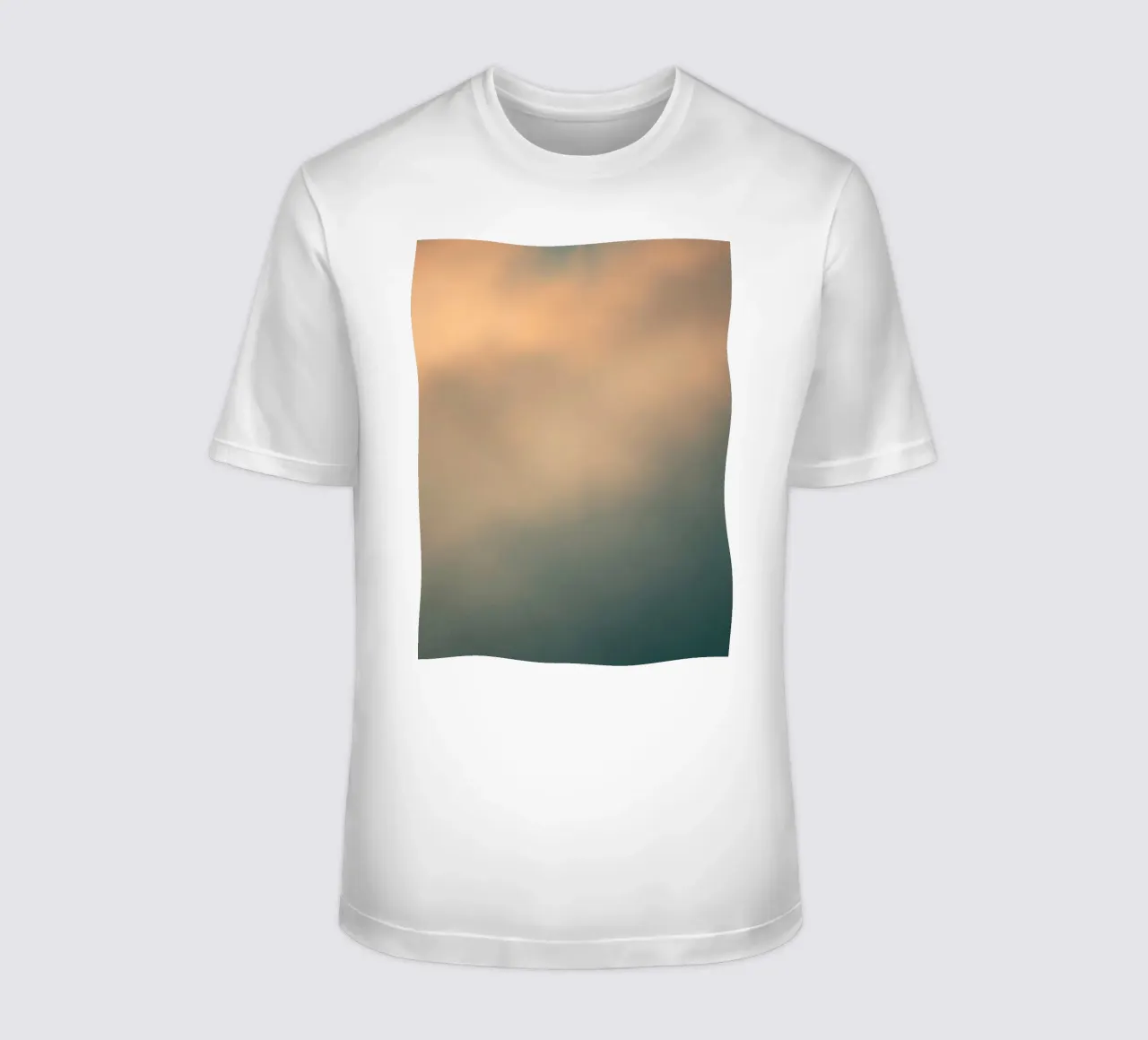 Weiches abstraktes Wolkenmuster, das eine ruhige T-Shirt von DesignDoodle