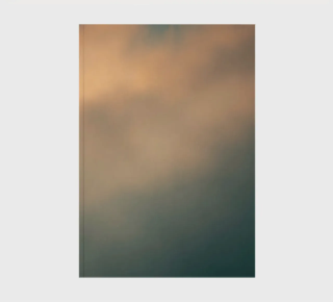 Weiches abstraktes Wolkenmuster, das eine ruhige Notizbuch von DesignDoodle