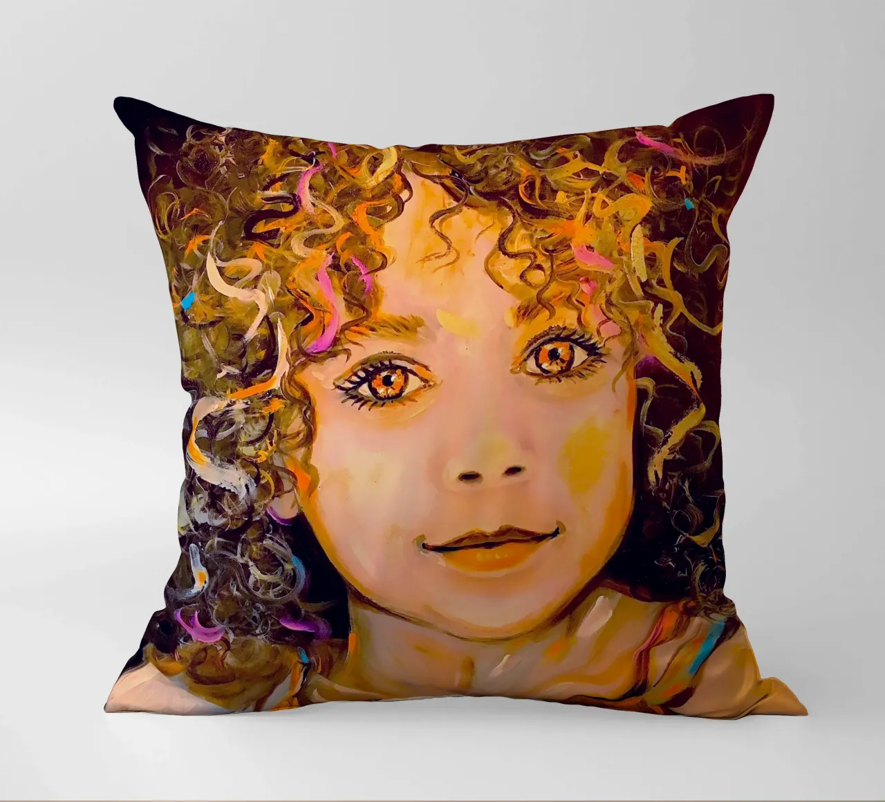 Soft smile cuscino da Happy 😃 Art 🎨 by Christine Schnoell