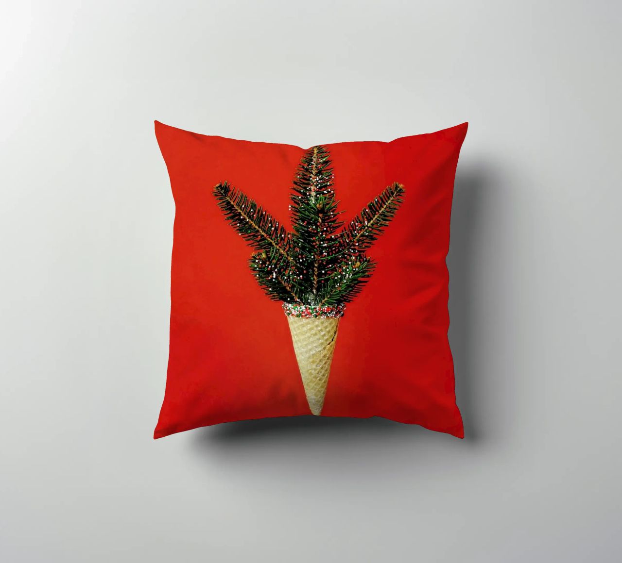 Pine Cone cuscino da Juj Winn