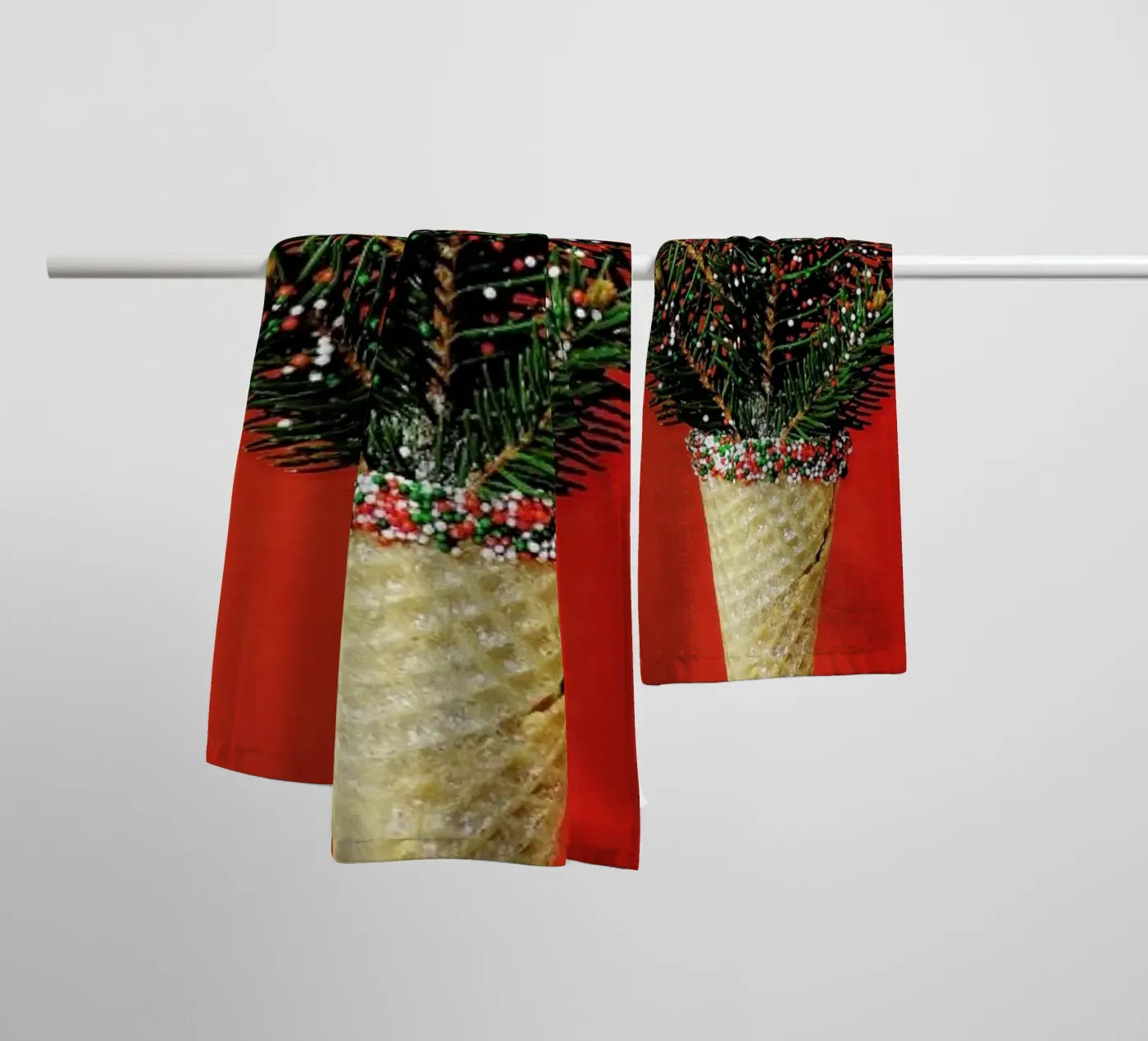 Pine Cone badhanddoek van Juj Winn