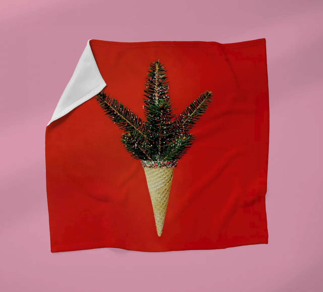 Pine Cone Fleecedecke von Juj Winn