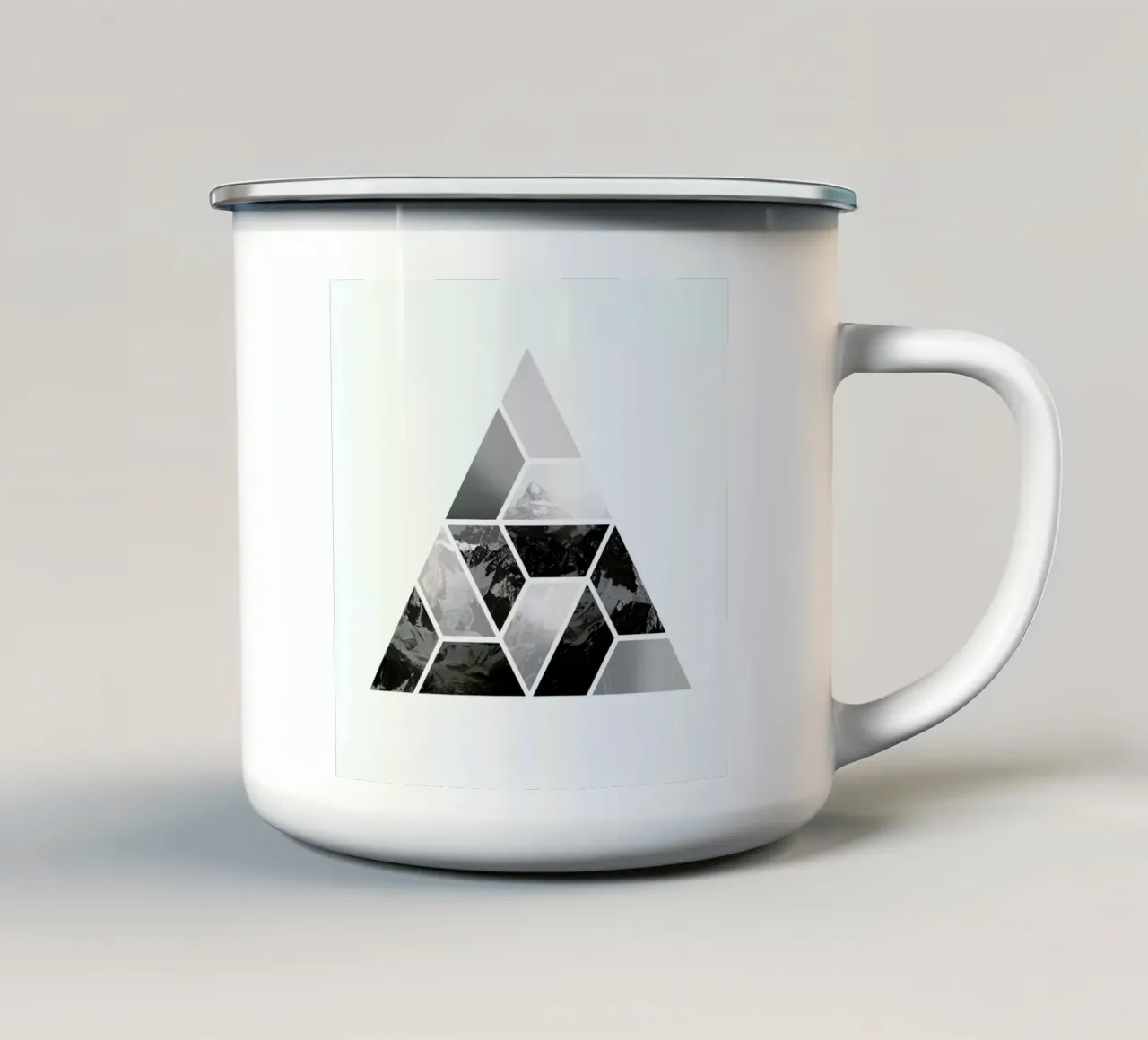 Geomountain tazza in smalto da Chris Wharton