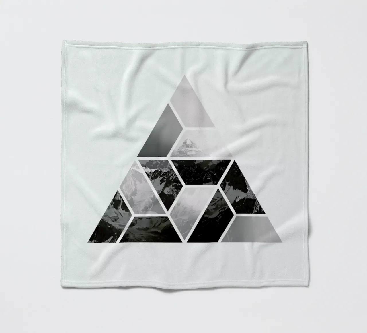 Geomountain coperta in pile da Chris Wharton