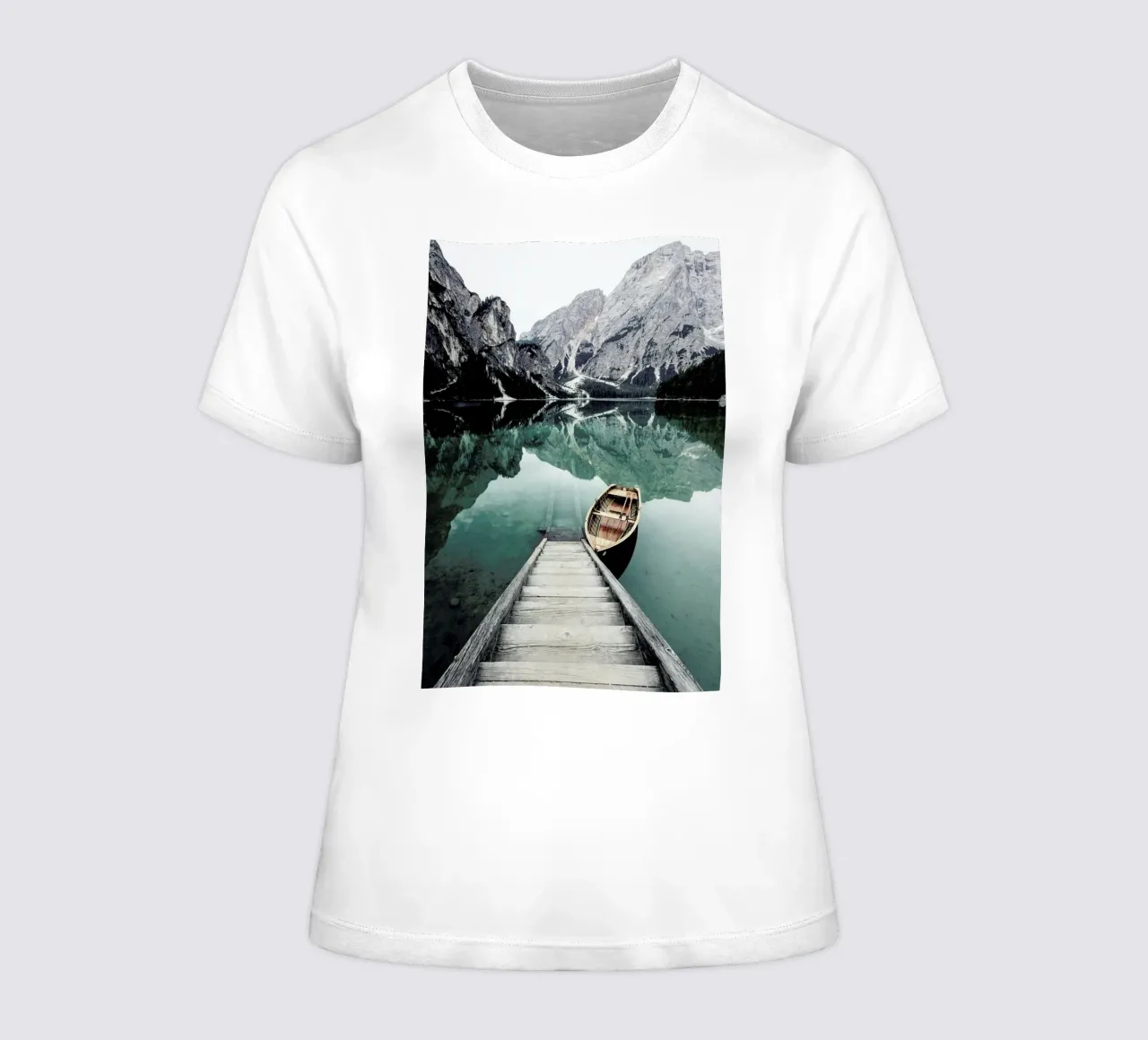Calm Waters by @rwam t-shirt da donna da EyeEm Mobile GmbH