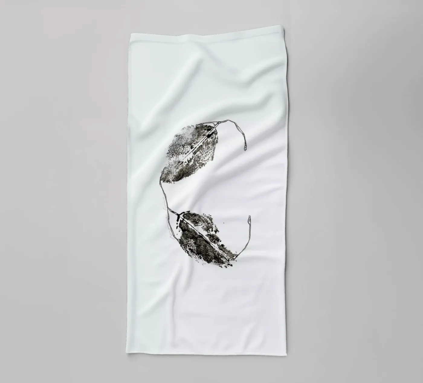 C towel by Marina Guiu