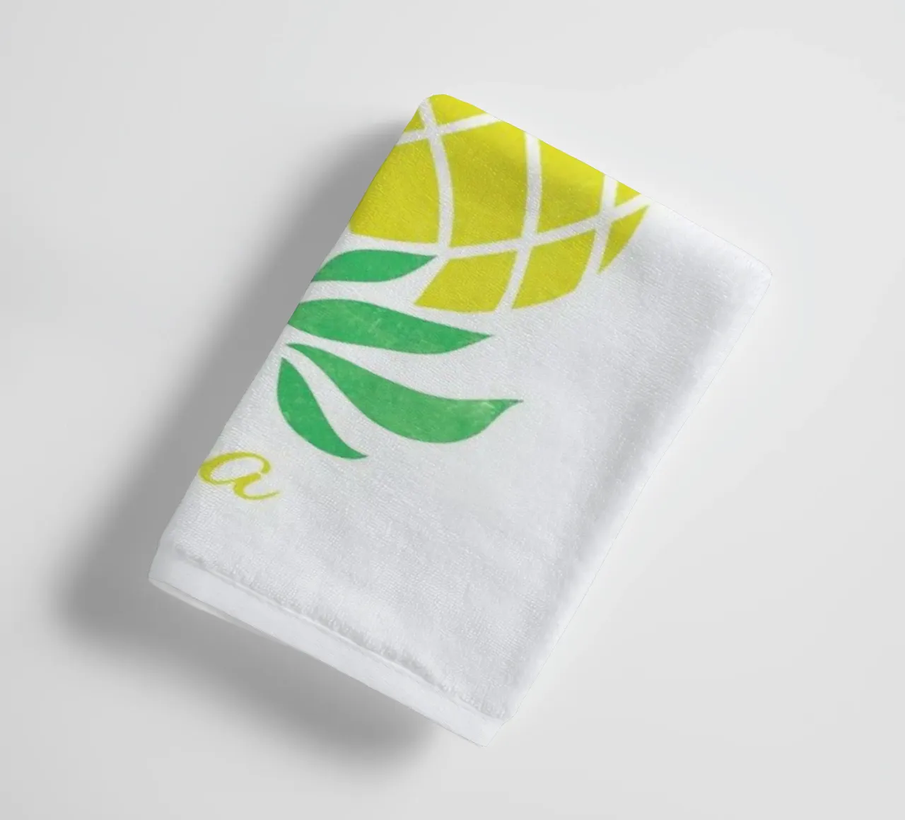 Pineapple badhanddoek van Jacqueline Maldonado