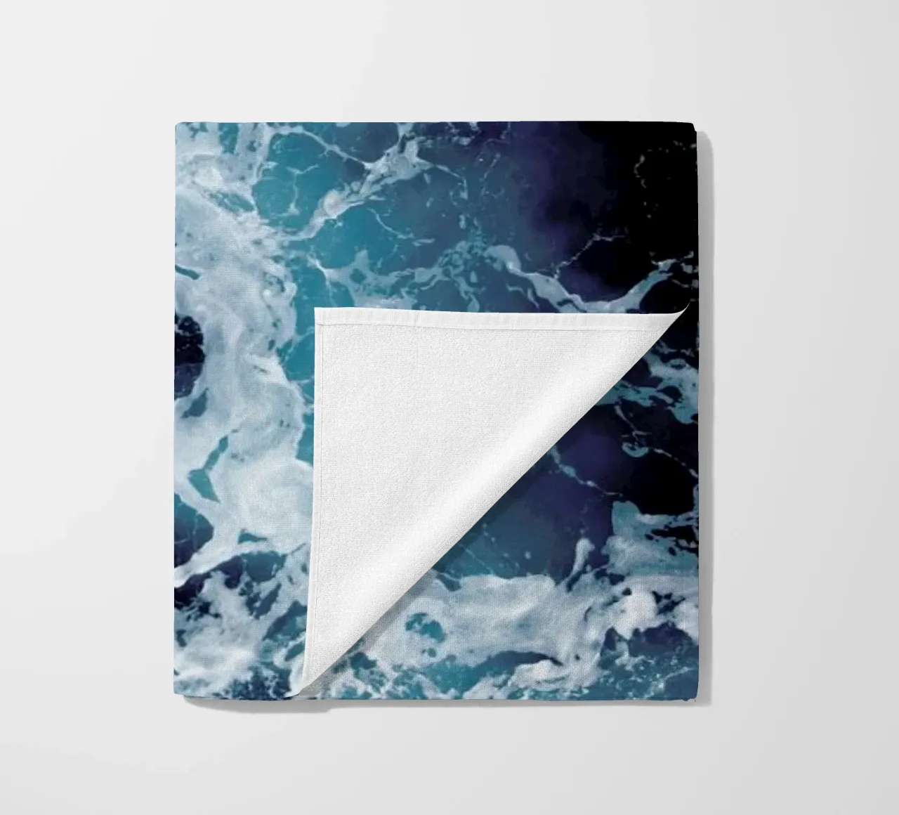 The Sea by @Michaela_LRA Strandtuch von EyeEm Mobile GmbH