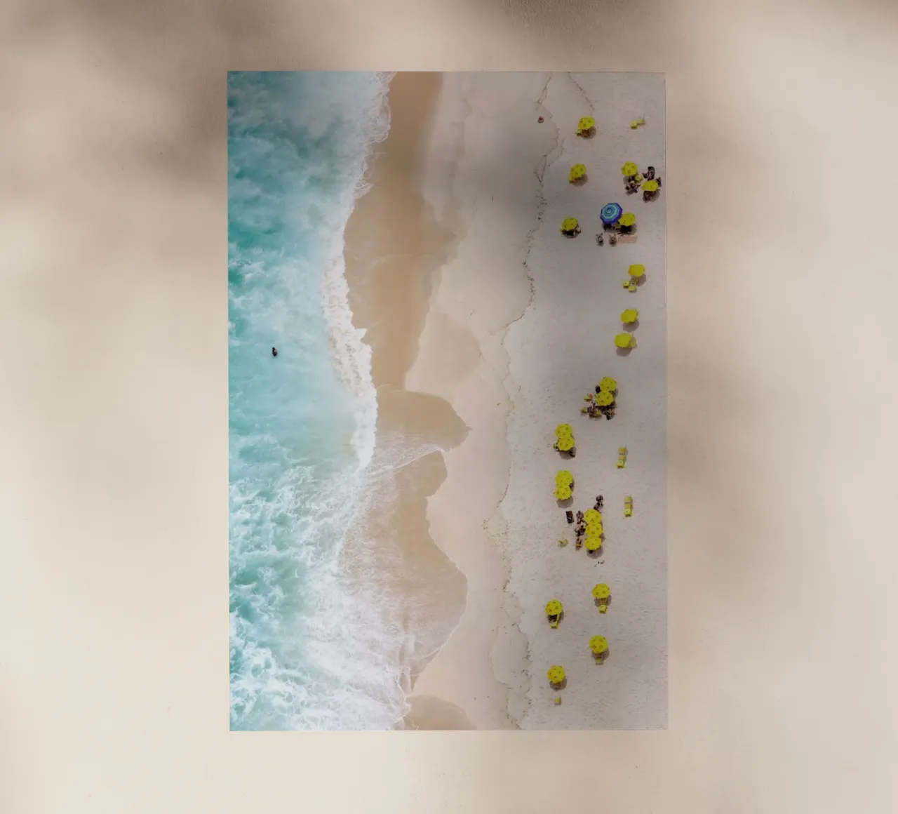 Be Unique by @DiegoBaravelli pellicola backlit da EyeEm Mobile GmbH