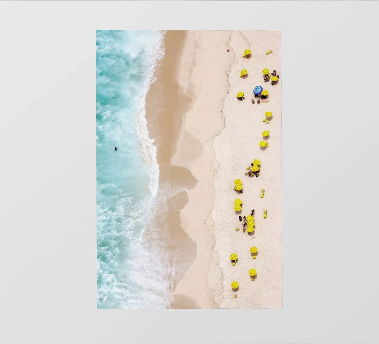 Be Unique by @DiegoBaravelli pellicola backlit da EyeEm Mobile GmbH