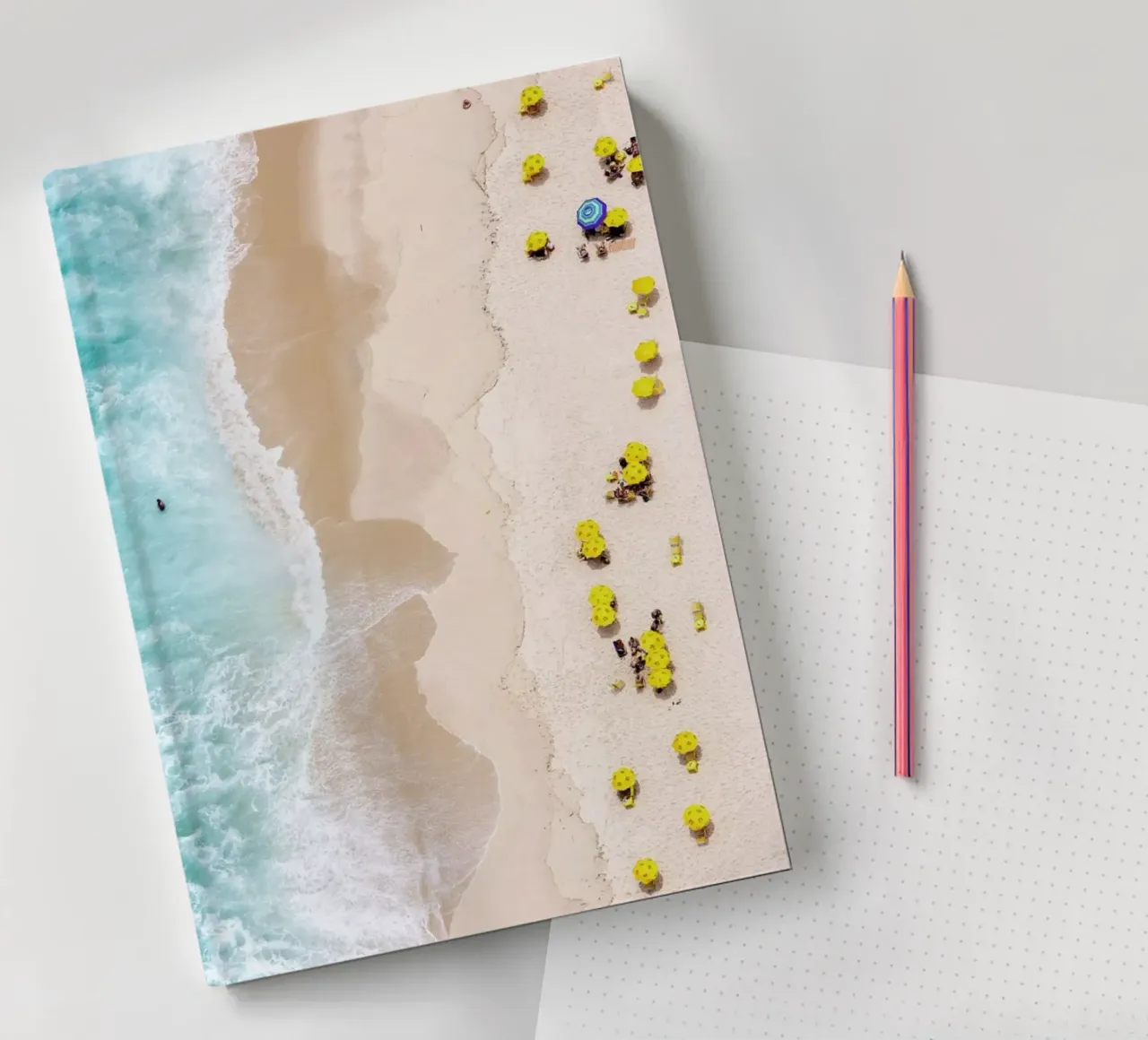 Be Unique by @DiegoBaravelli notebook by EyeEm Mobile GmbH