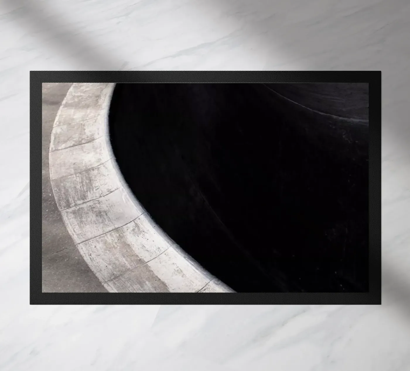 Autumn Curve – Skatebowl in het gouden uur deurmat van Jan Luzar