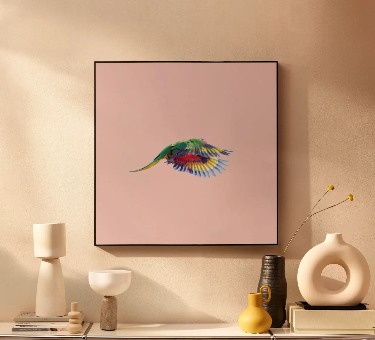 Pink Parrot plexiglass da Charlotte Curd