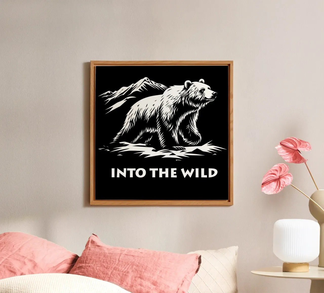 Logo e font Into The Wild | Orso e montagne alluminio dibond da Autofocus