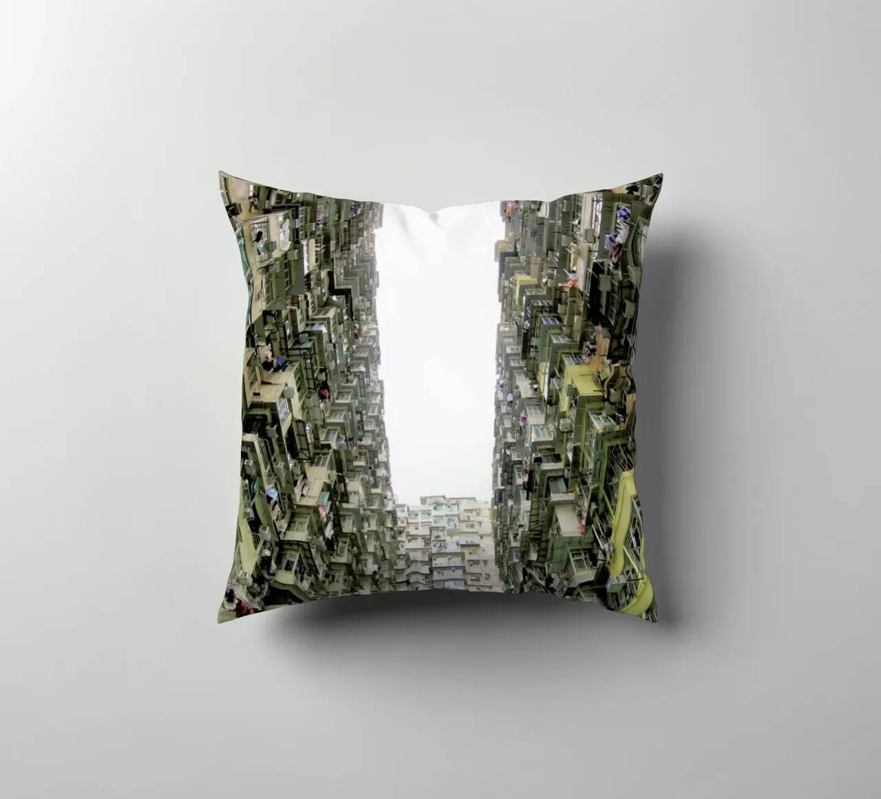 Yick Cheong 1 cuscino da Marc Gruninger