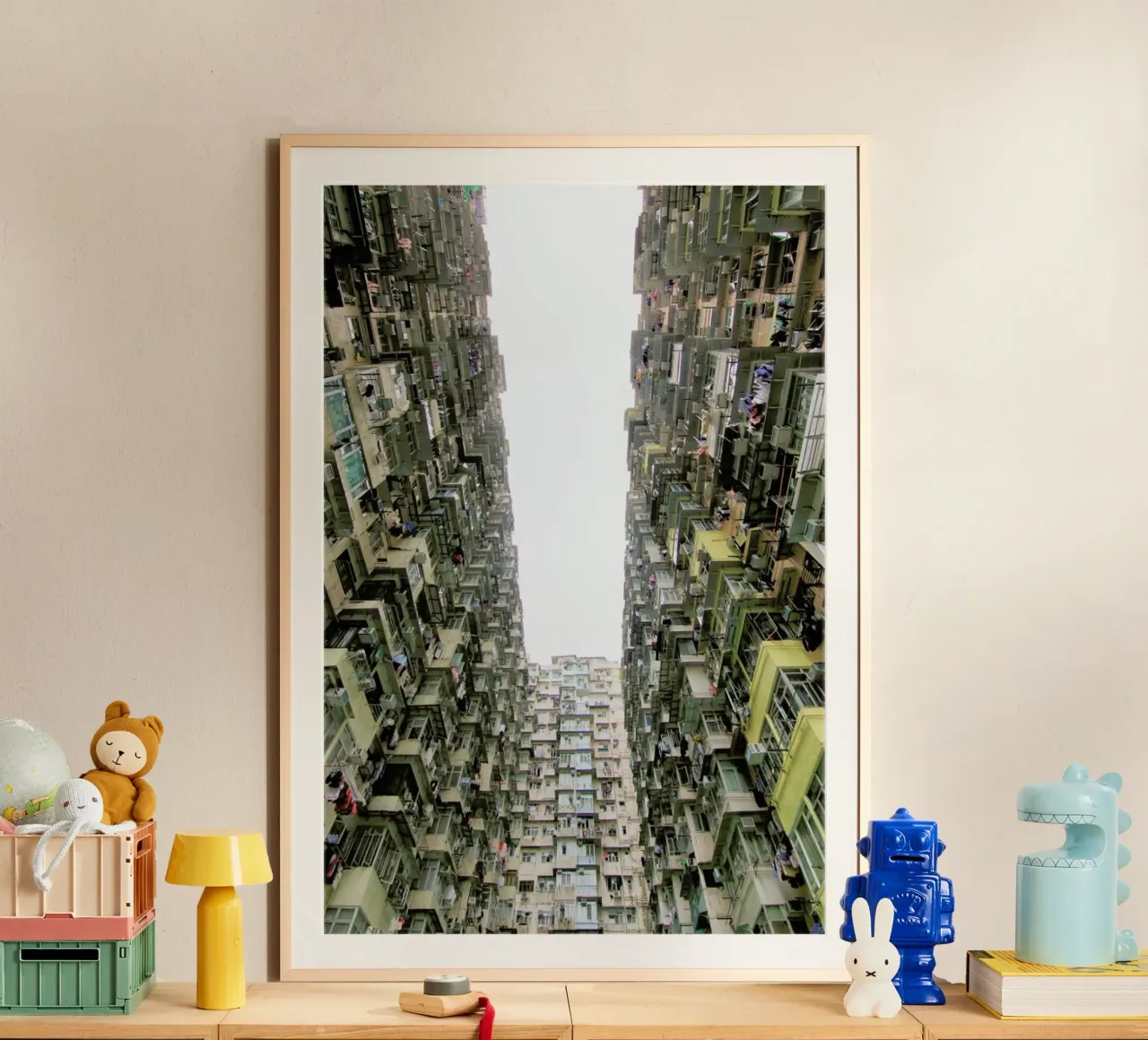 Yick Cheong 1 poster con telaio in legno da Marc Gruninger