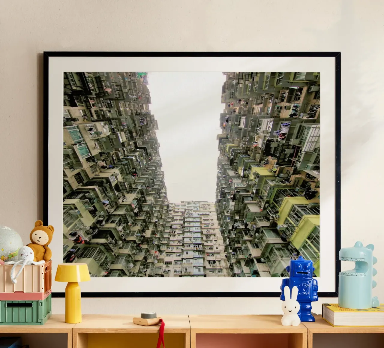 Yick Cheong 1 poster con telaio in legno da Marc Gruninger