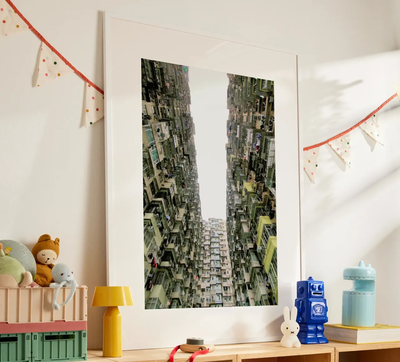 Yick Cheong 1 poster con telaio in legno da Marc Gruninger
