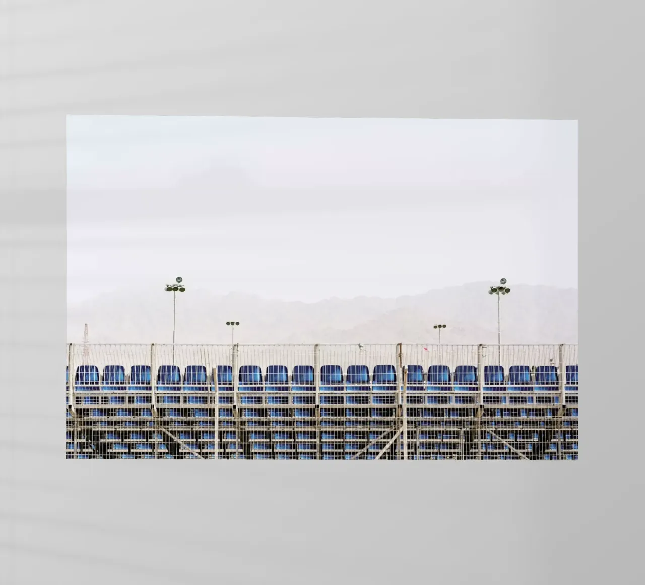 Scenes from Eilat pellicola backlit da Tal Paz-Fridman