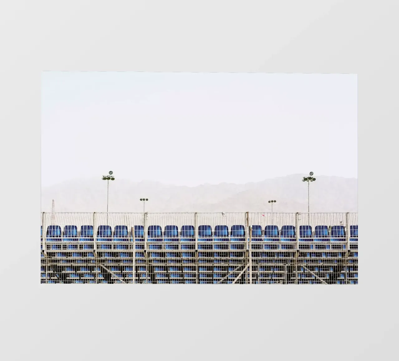 Scenes from Eilat pellicola backlit da Tal Paz-Fridman