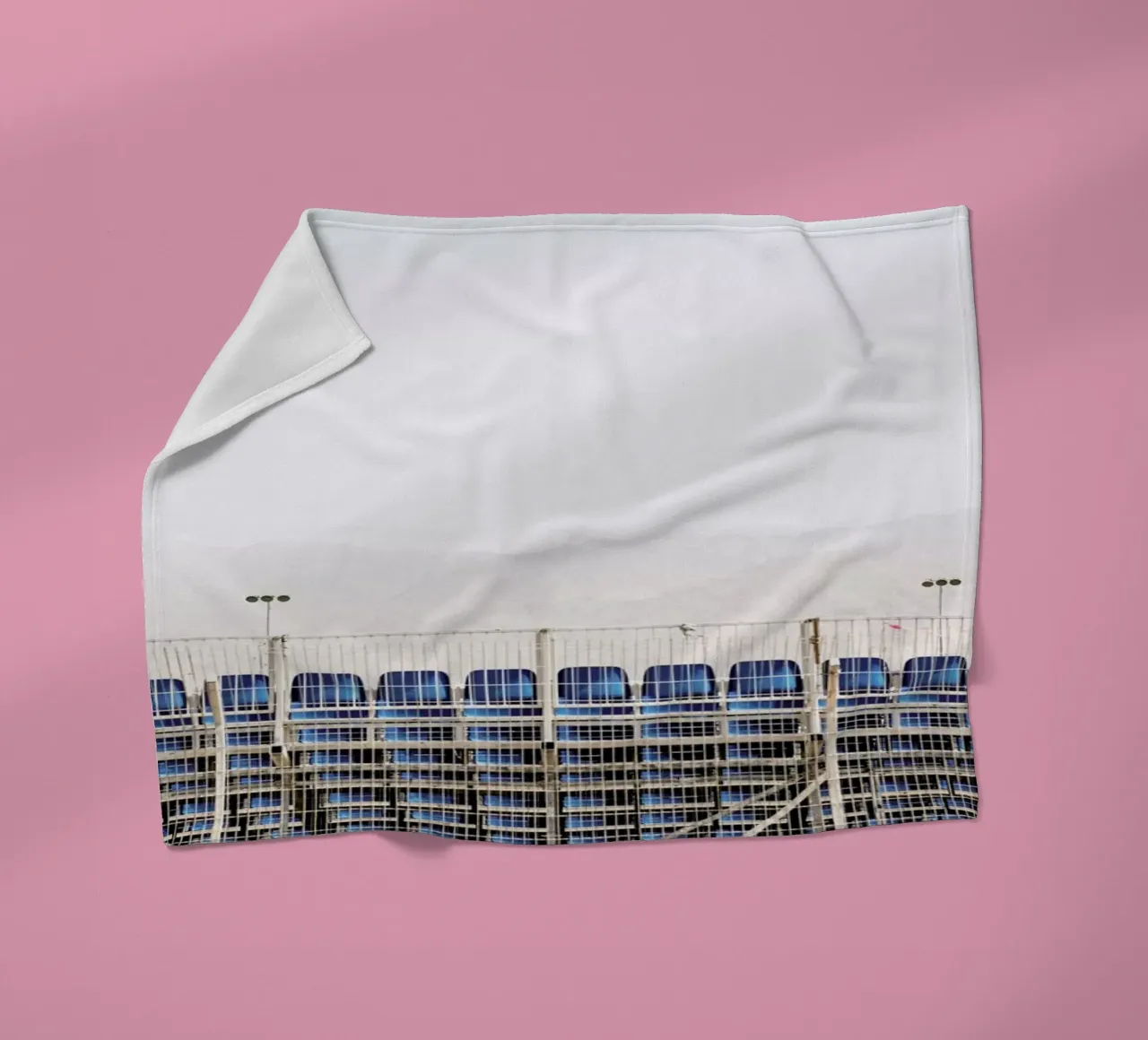 Scenes from Eilat Fleecedecke von Tal Paz-Fridman