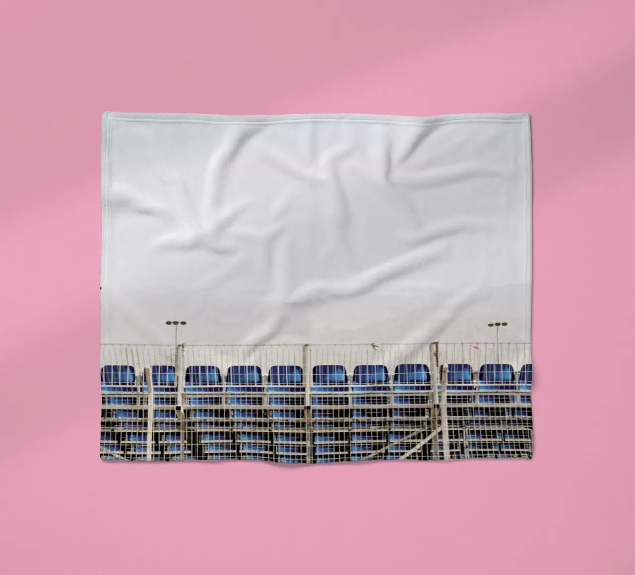 Scenes from Eilat Fleecedecke von Tal Paz-Fridman