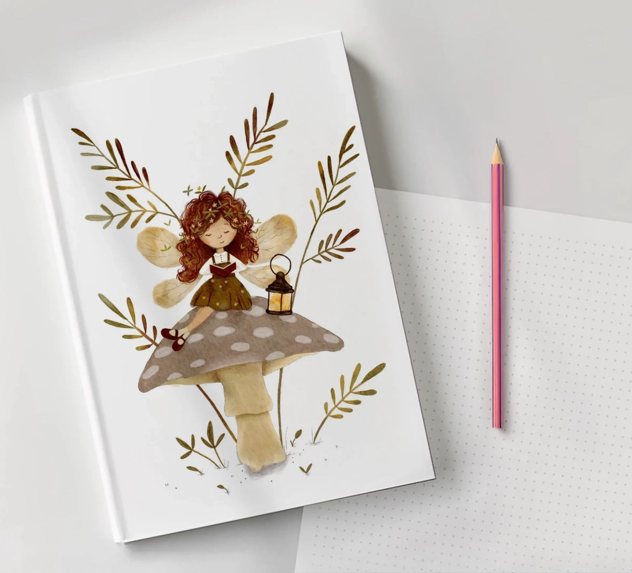 La fée de la lecture enchantée - Mushroom Decor carnet de notes de Urchin Bay Art