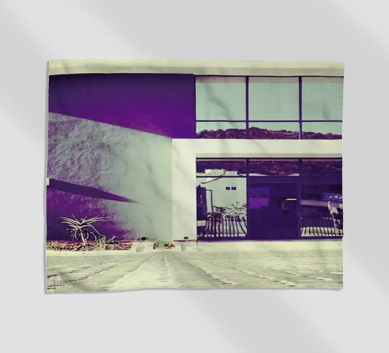 Rough Trade telo mare da Ballack Art House