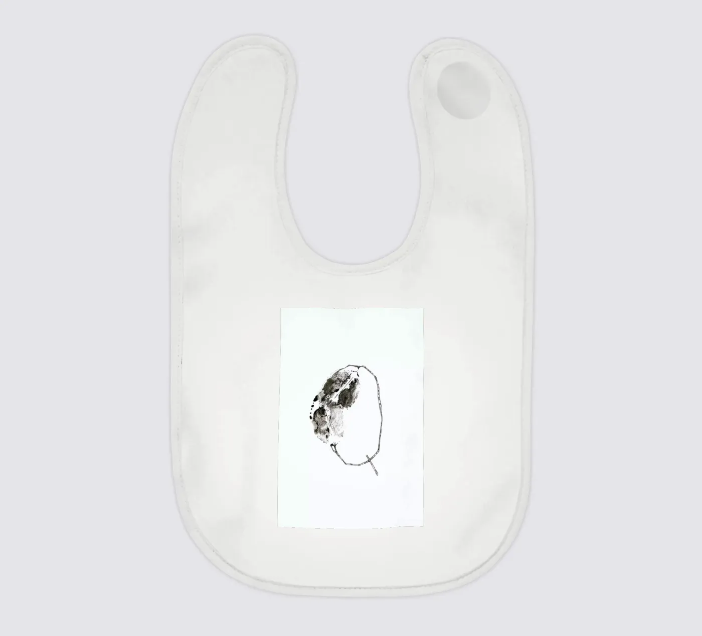 Q baby bib by Marina Guiu