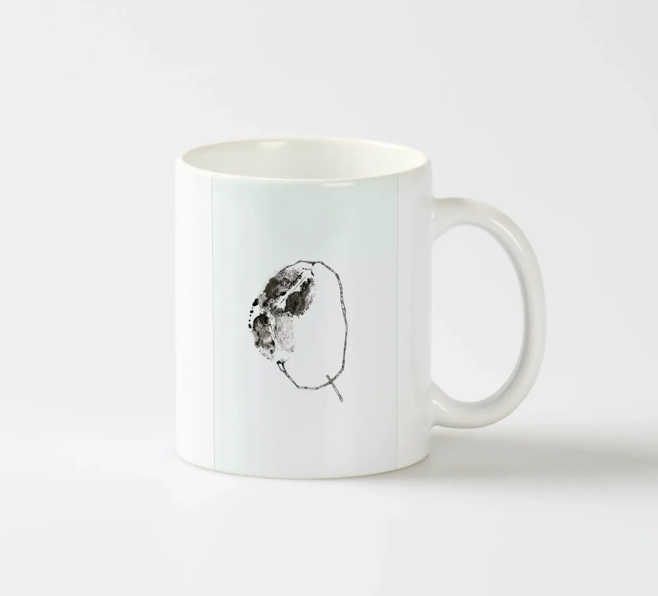 Q tazza in ceramica da Marina Guiu