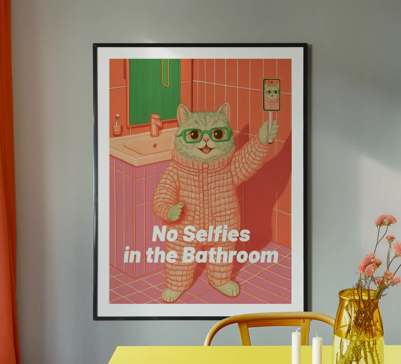 Vietato farsi i selfie: Divertenti illustrazioni di gatti per il bagno poster con telaio in legno da Kaji