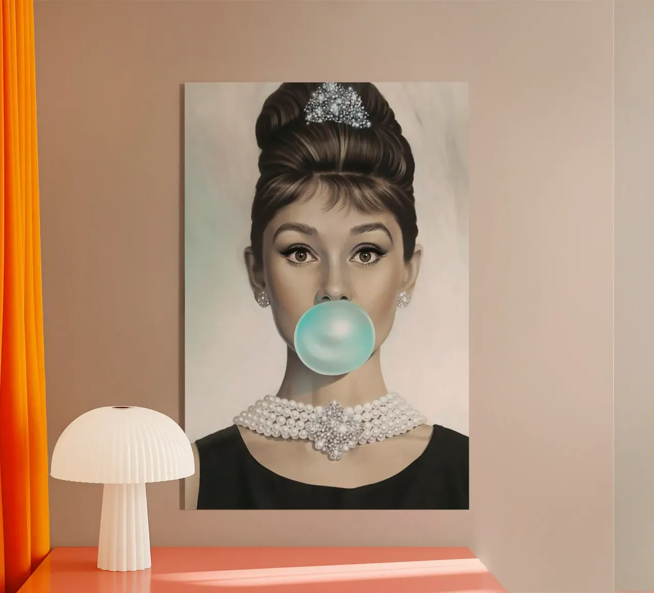 Audrey Hepburn Blowing Bubblegum plexiglass da Attaboy Dsgn