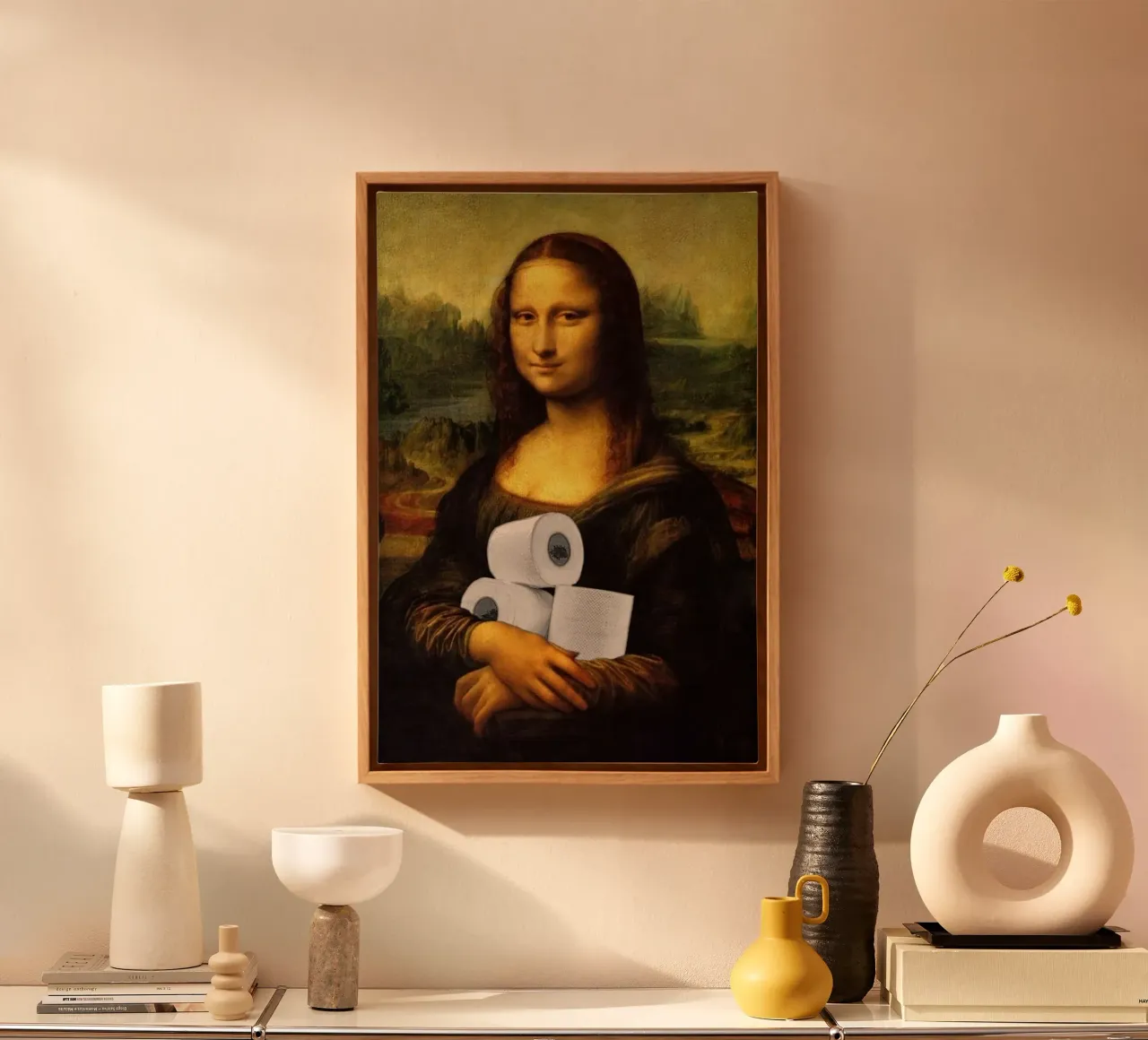 Mona Lisa’s Modern Dilemma tela con Cornice a cassetta da Attaboy Dsgn