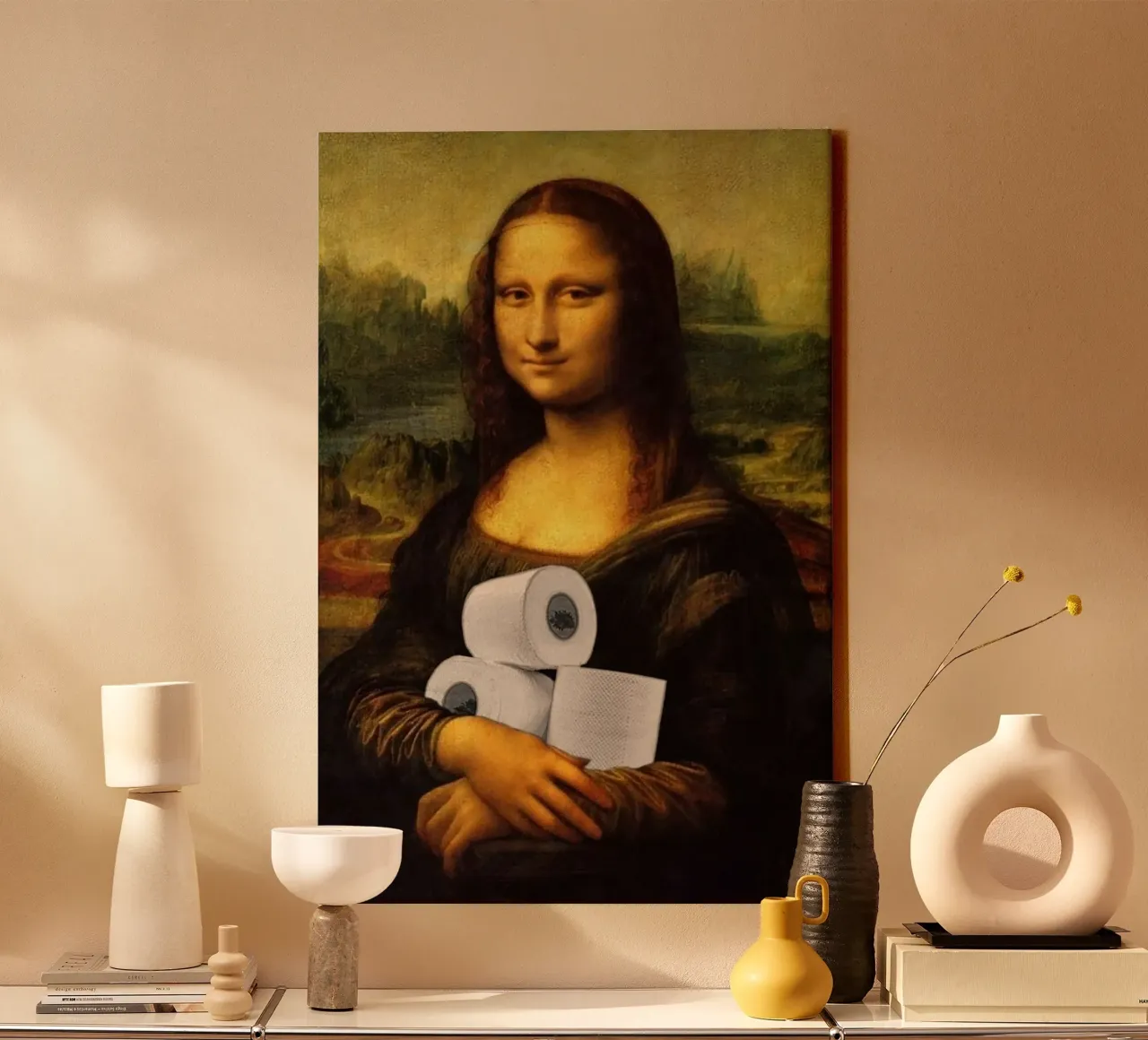 Mona Lisa’s Modern Dilemma tela con Cornice a cassetta da Attaboy Dsgn