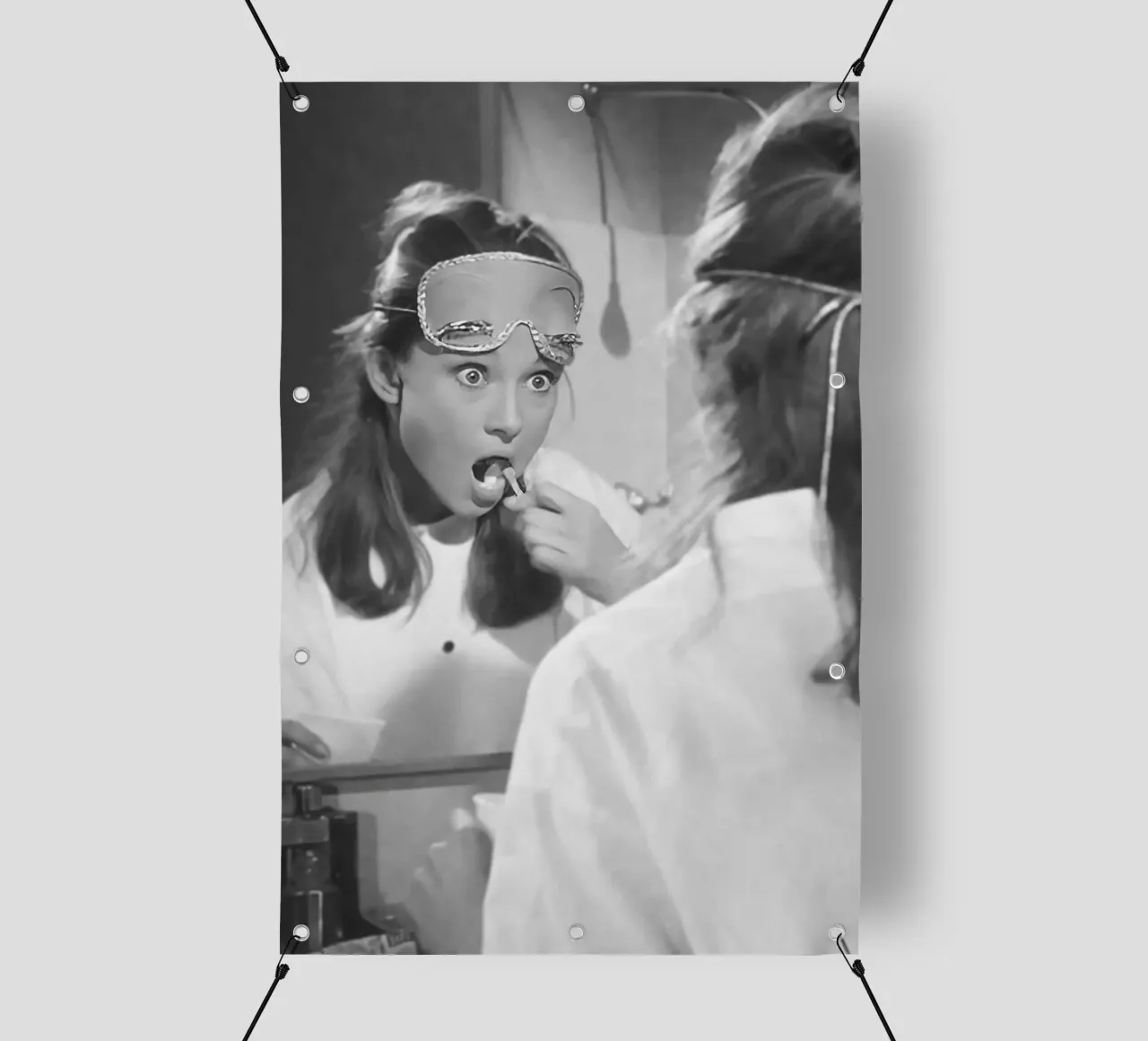 Audrey Hepburn Brushing telo in pvc da Attaboy Dsgn