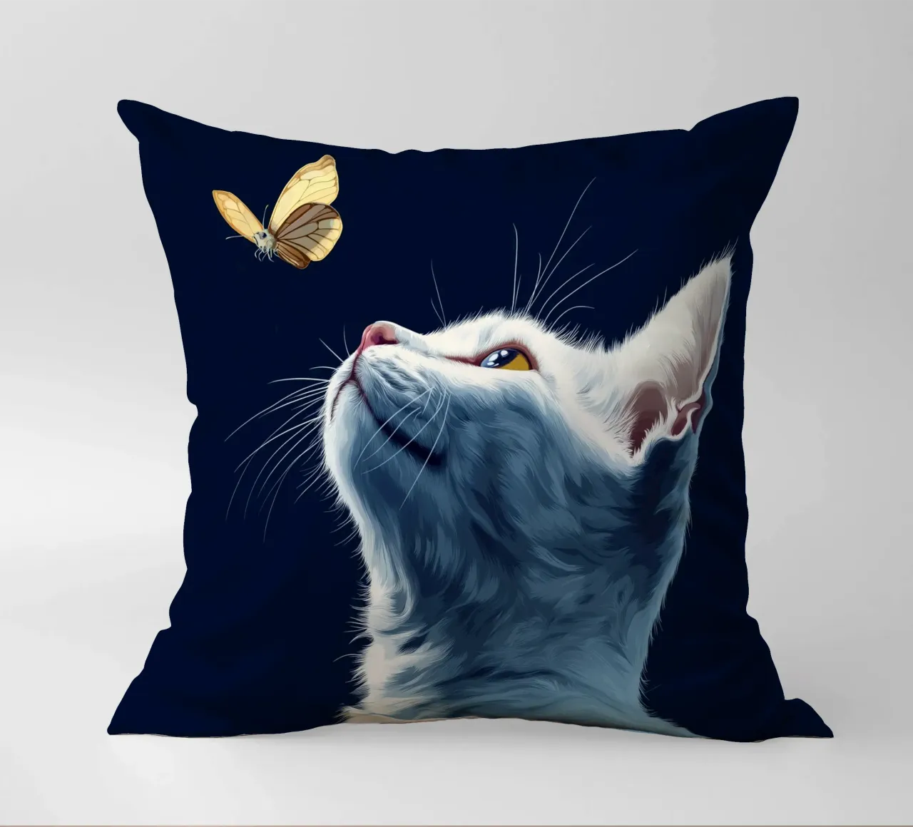 Gatto e farfalla cuscino da Motivate-Today