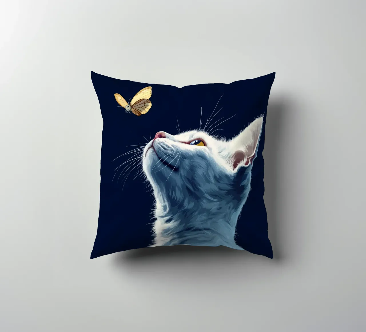 Gatto e farfalla cuscino da Motivate-Today