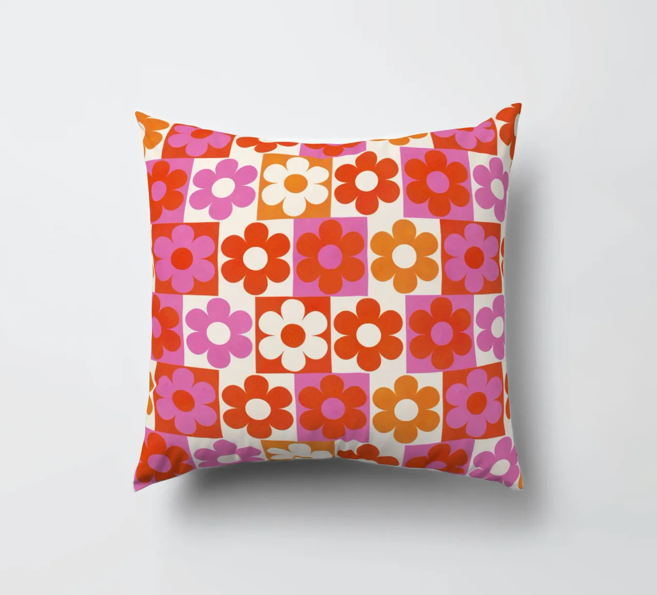 Retro 70s Daisy Pattern Art Print - Pink and Orange cuscino da showmemars