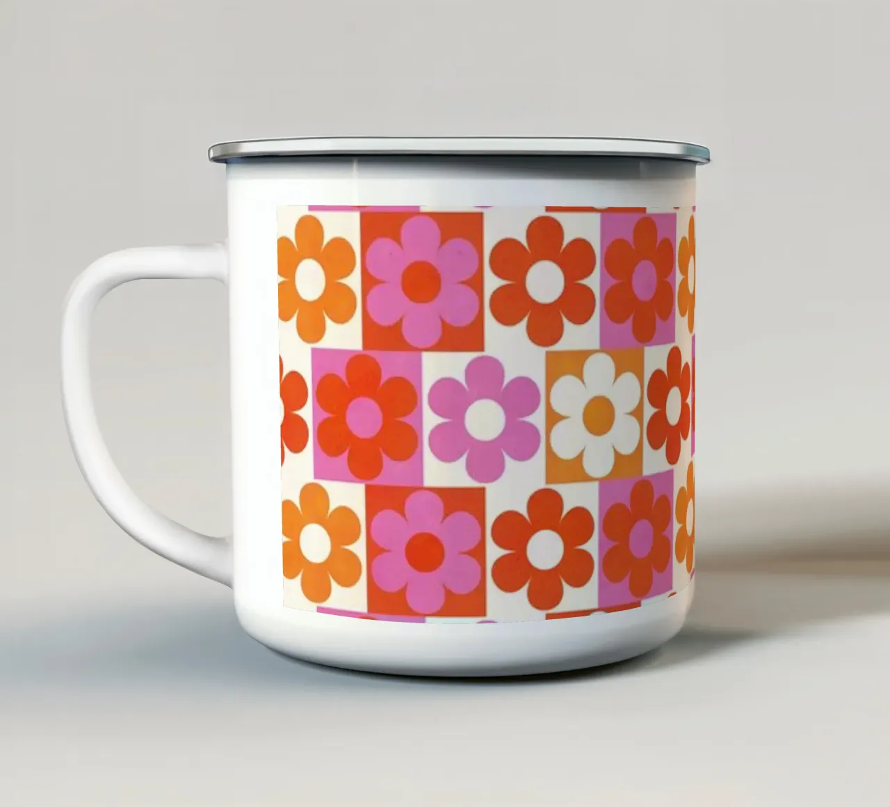 Retro 70s Daisy Pattern Art Print - Pink and Orange tazza in smalto da showmemars