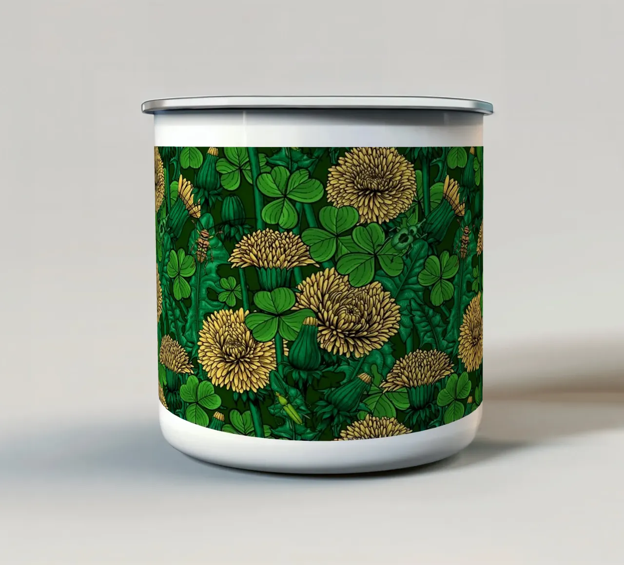 Il prato verde e giallo tazza in smalto da Painted Nature