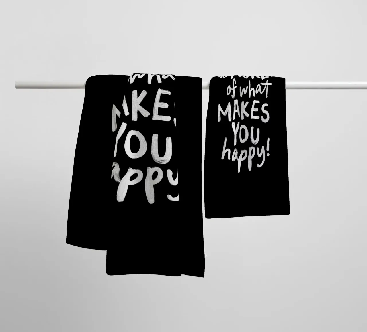 Fare di più di ciò che vi rende felici in bianco e nero asciugamano da bagno da THE MOTIVATED TYPE