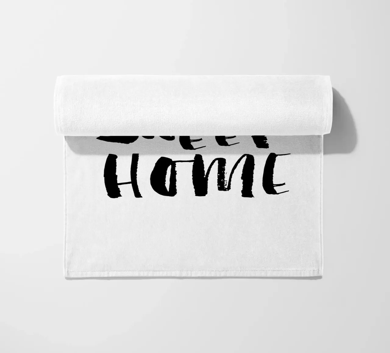 Home Sweet Home Design tipografico in bianco e nero telo mare da THE MOTIVATED TYPE