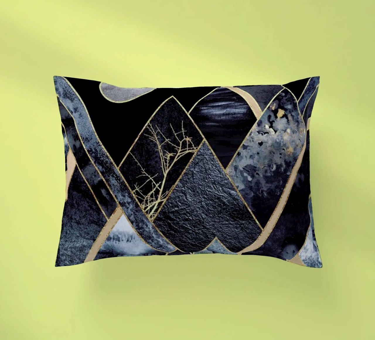 Stormy Mountains cuscino da Elisabeth Fredriksson