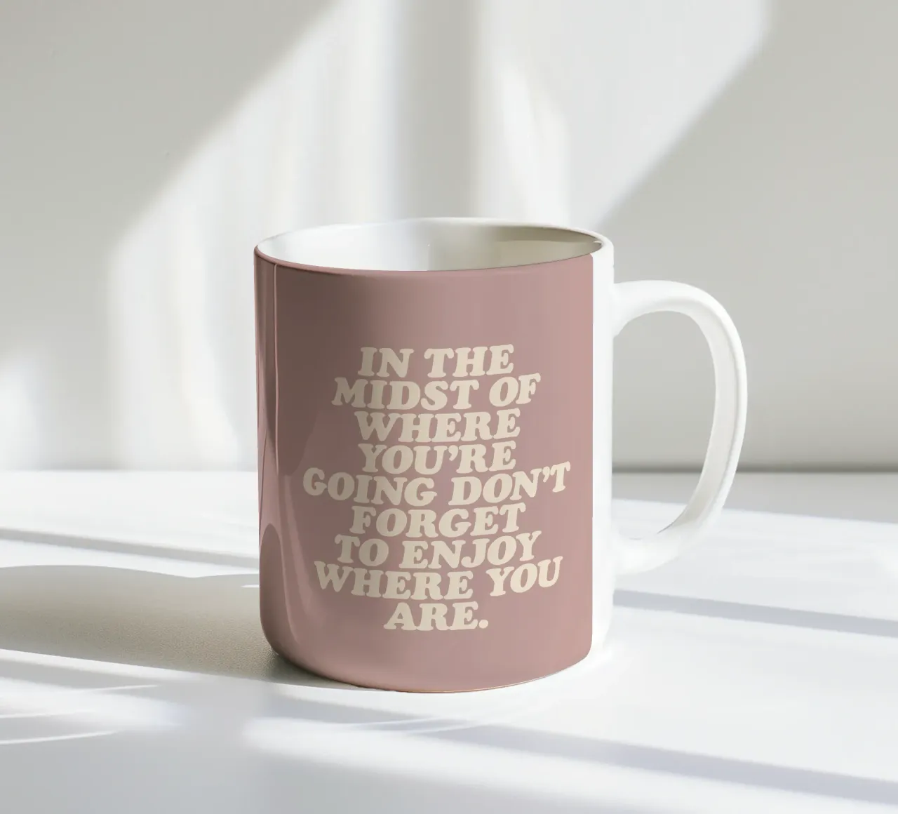 Non dimenticate di godervi la tipografia pastello retrò di Where You Are tazza in ceramica da THE MOTIVATED TYPE