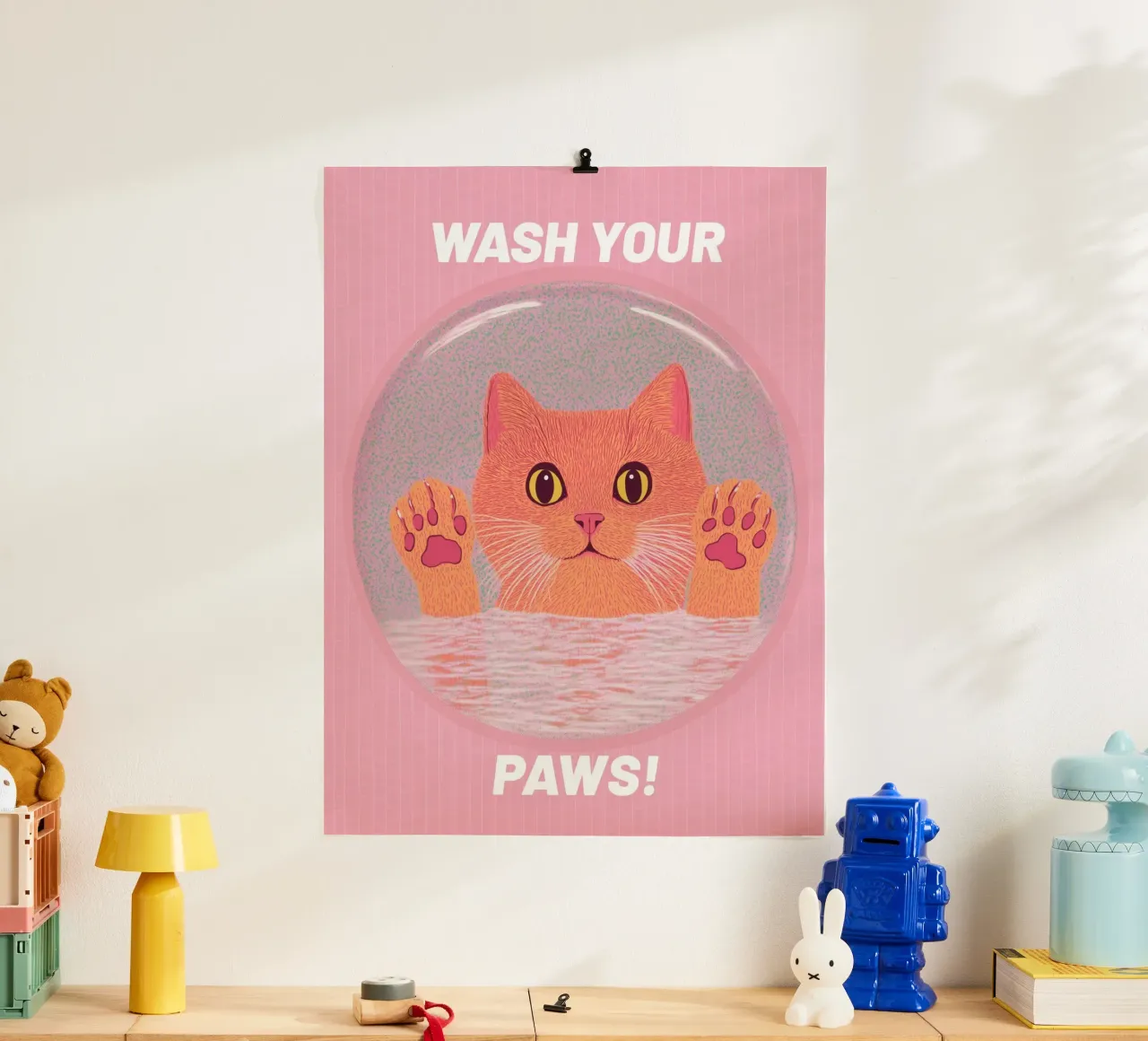 Lavati le zampe! Gatto umoristico divertente Arte da parete per il bagno & Pop Art poster con telaio in plastica da Kaji