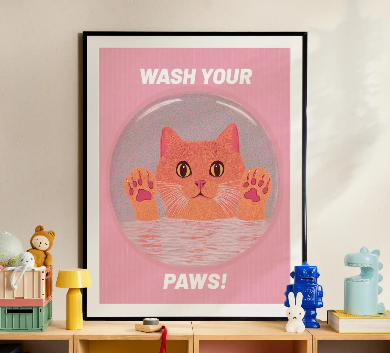 Lavati le zampe! Gatto umoristico divertente Arte da parete per il bagno & Pop Art poster con telaio in plastica da Kaji