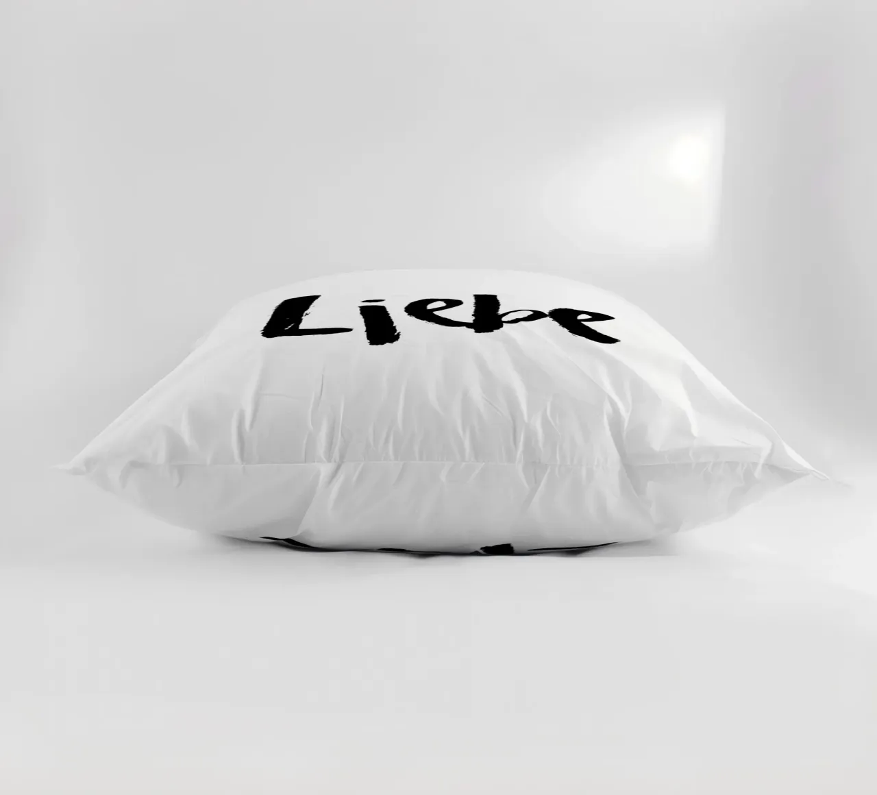 Liebe 2 cuscino da Brushmeetspaper
