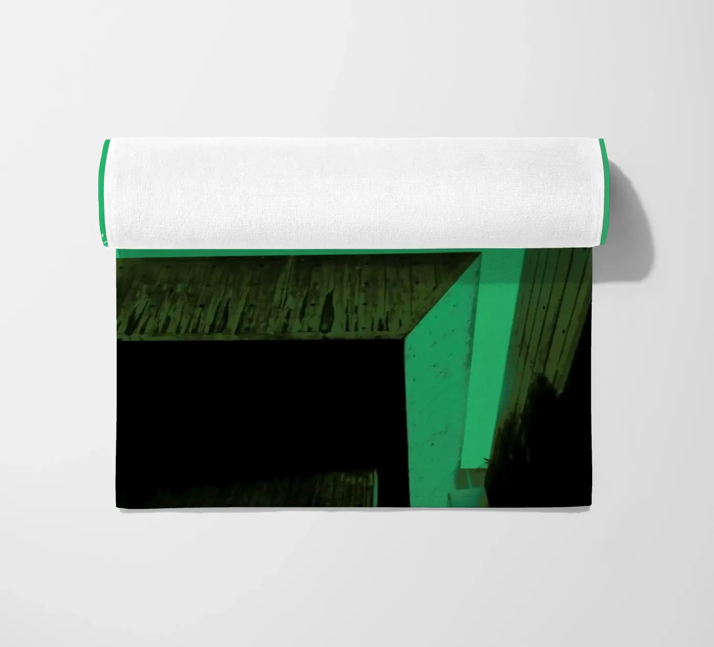 Brutalism telo mare da 121 Creatives