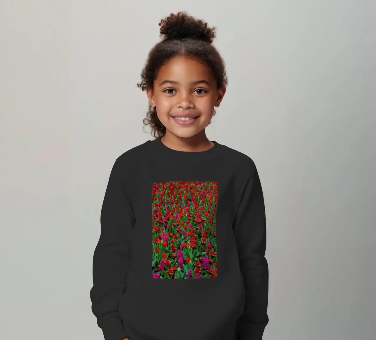 Tulip Field Red felpa bambino da Curious Collections by Marielle Leenders