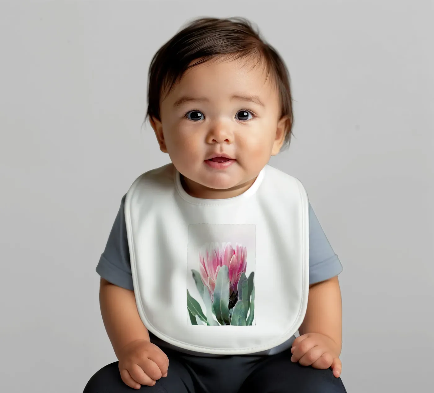 Print 226 baby bib by Lila & Lola